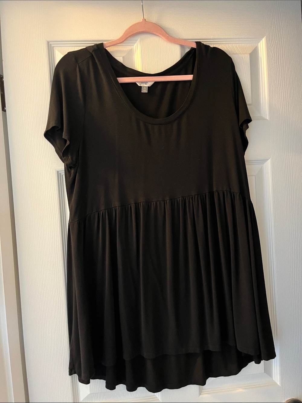 Terra & Sky Black Scoop Neck Short Sleeve   Hi/Low Babydoll Tunic